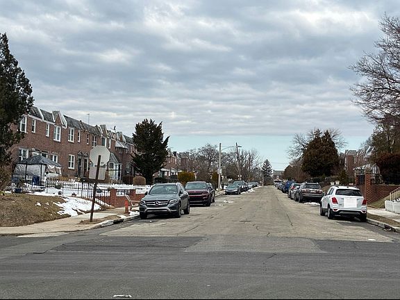 5th image of 7841 Rugby St