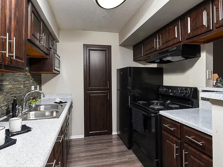 11441 N Interstate Highway 35 Frontage Rd #7207 — Photo 12