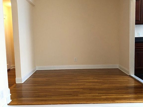 5th image of 6939 Yellowstone Blvd APT 220