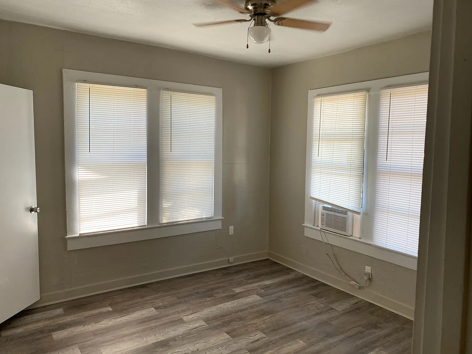 2 bed, 812 sqft, $950 — Photo 4