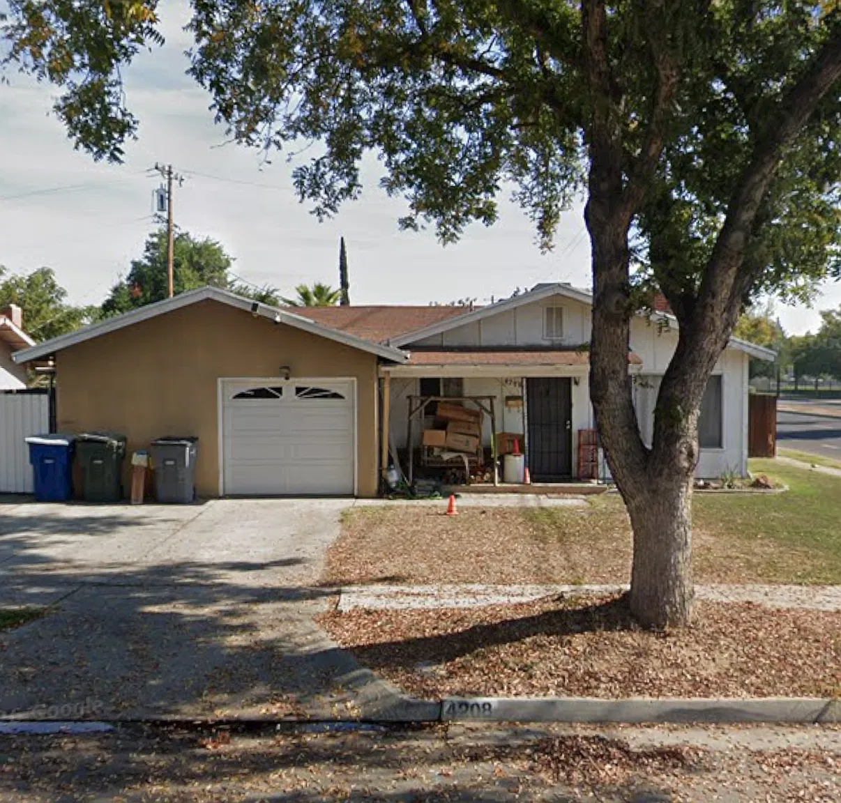 3 bed, 1389 sqft, $2,400 — Photo 1