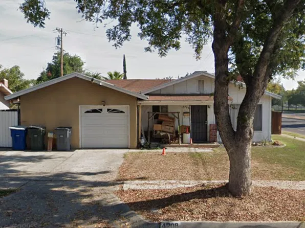 4208 N Pleasant Ave, Fresno, CA 93705