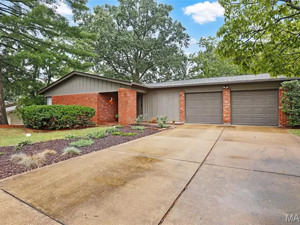 957 Flair Ct, Saint Louis, MO 63146