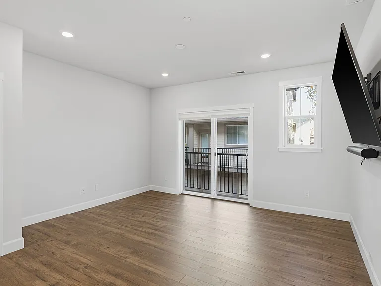 17025 SW Friendly Ln — Photo 11
