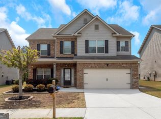 5743 Savannah River Rd, College Park, GA 30349