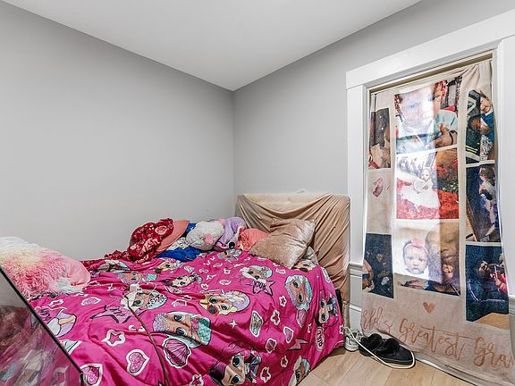 4th image of 9615 Larnder Ave #1