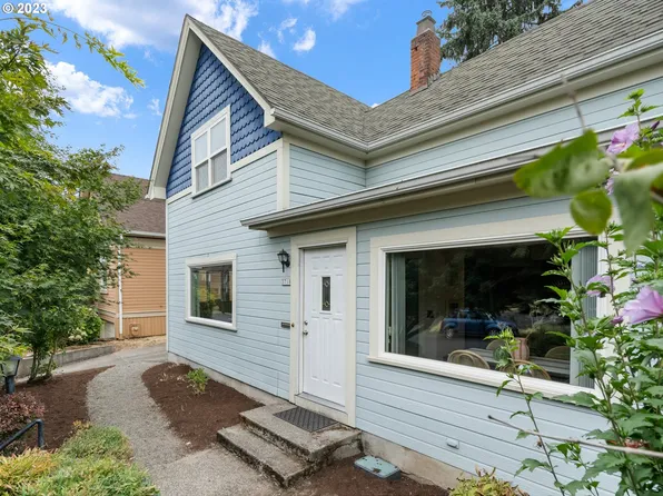 3718 SE 10th Ave, Portland, OR 97202