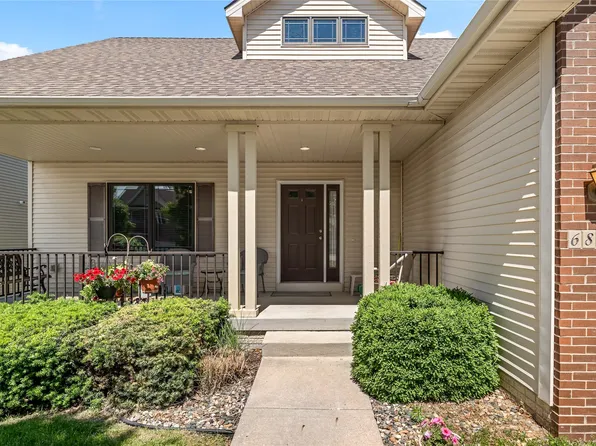 6814 Aubrey Ct, Johnston, IA 50131