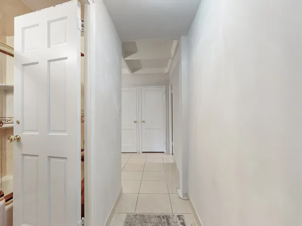 147-36 Charter Road image 3 of 17