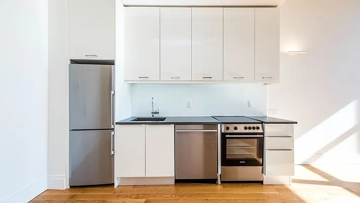 Rented by Nooklyn NYC LLC | media 44