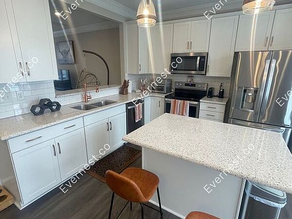 4th image of 6120 Bowline Ln