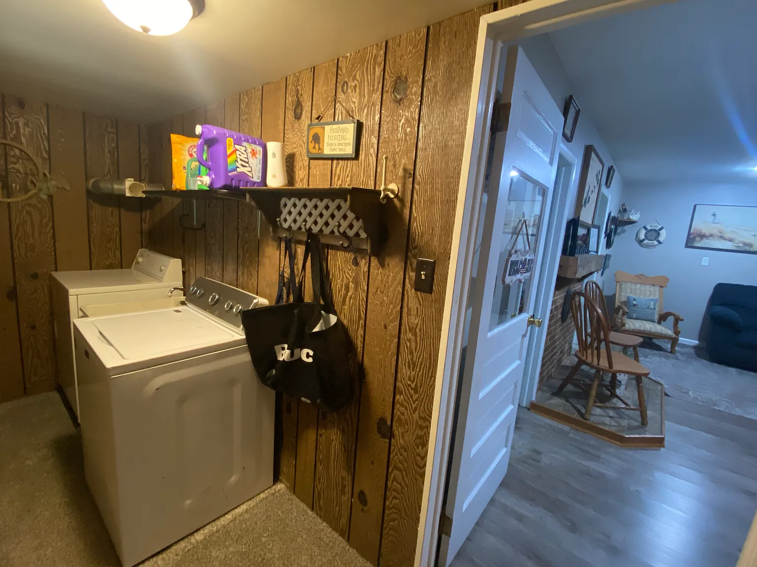 3 bed, 990 sqft, $2,000 — Photo 3