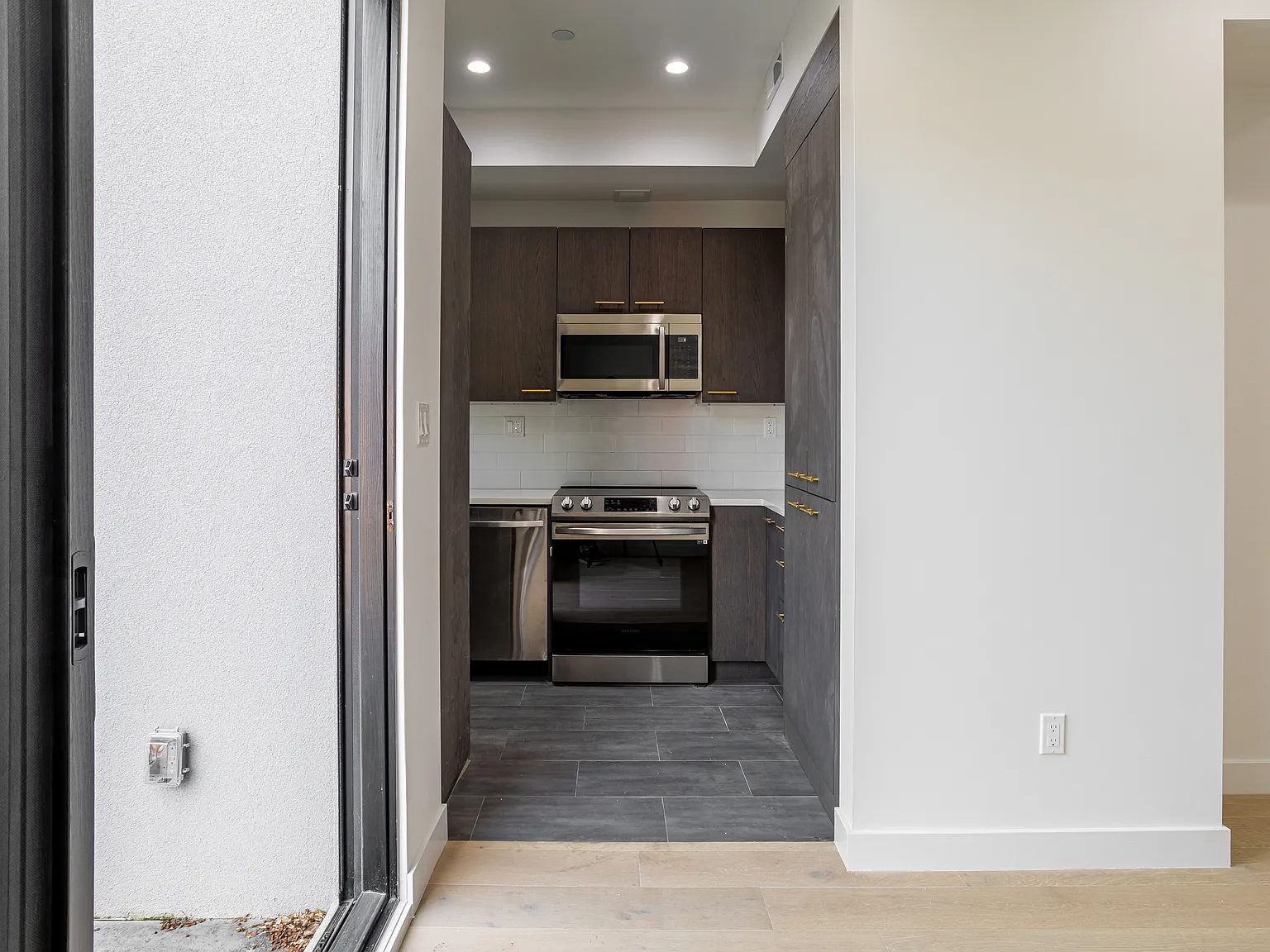 3017 Brighton Eighth Street — Photo 4