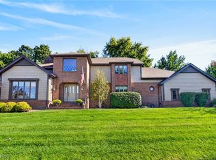 481 Lake Of The Woods Blvd, Akron, OH 44333
