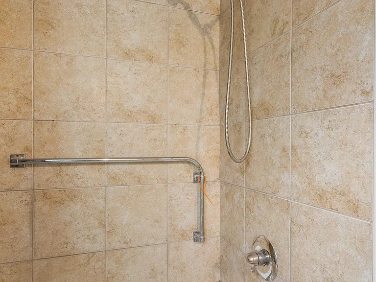 1207 S Quaker Ave #110 — Photo 25