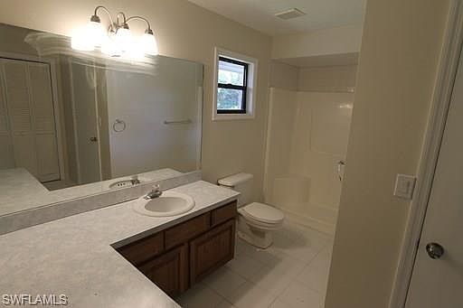 5th image of 228 Willoughby Dr