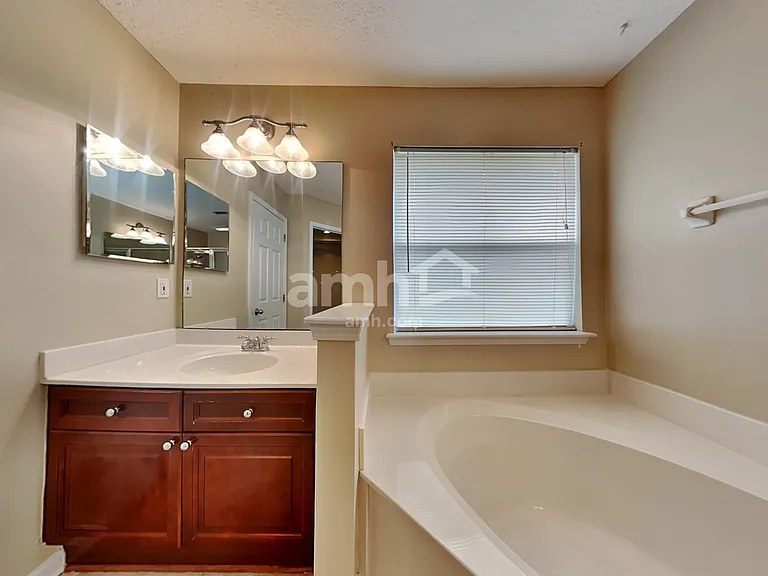 13839 Victoria Lakes Dr — Photo 12