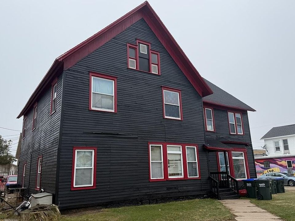 1st image of 409 3rd St