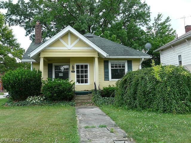1st image of 159 Cornell Ave