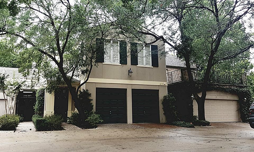 1st image of 10 S Briar Hollow Ln Unit 29