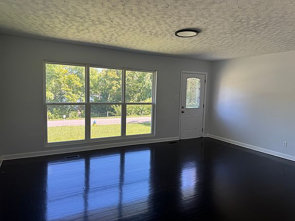 4th image of 2242 Estelle Cir