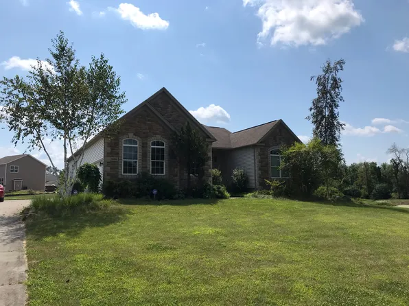 1686 Sandy Lake Rd, Ravenna, OH 44266