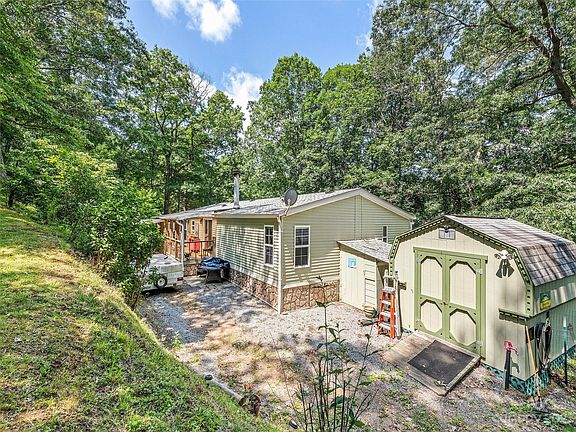 4th image of 153 Moody Dr