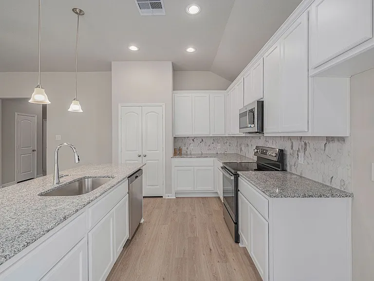 12983 Skyline Dr — Photo 16