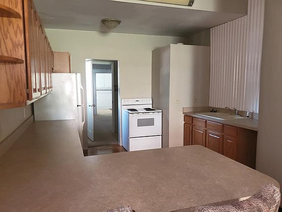 4th image of 410 N Main St APT 2