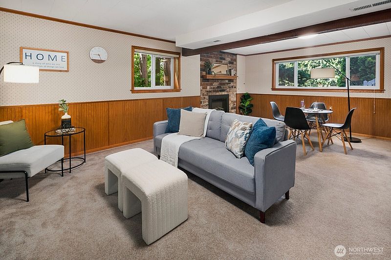 4th image of 19514 35th Avenue NE
