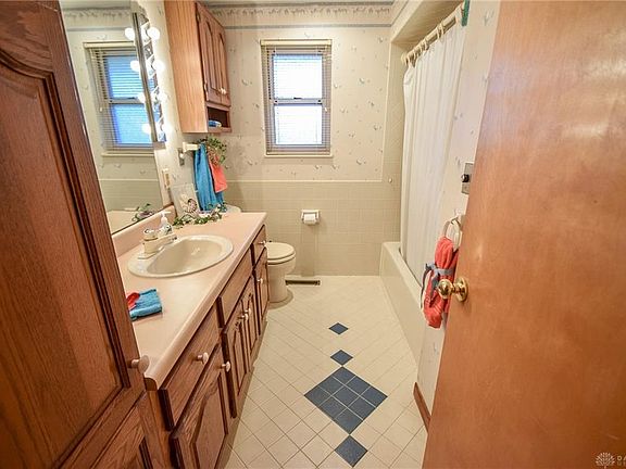 4th image of 6131 Sandbury Dr
