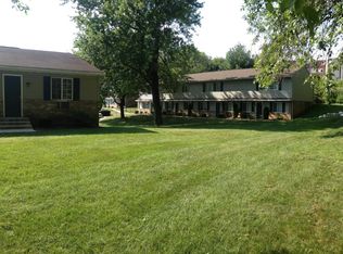 603 Country Club Rd APT D, Red Lion, PA 17356