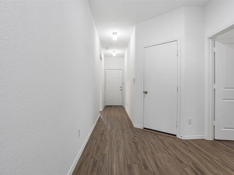 124 Cherry Ridge Rd — Photo 4