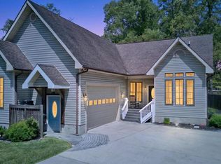 18 Fallon Dr, Pasadena, MD 21122