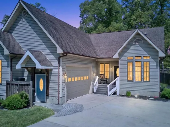 18 Fallon Dr, Pasadena, MD 21122