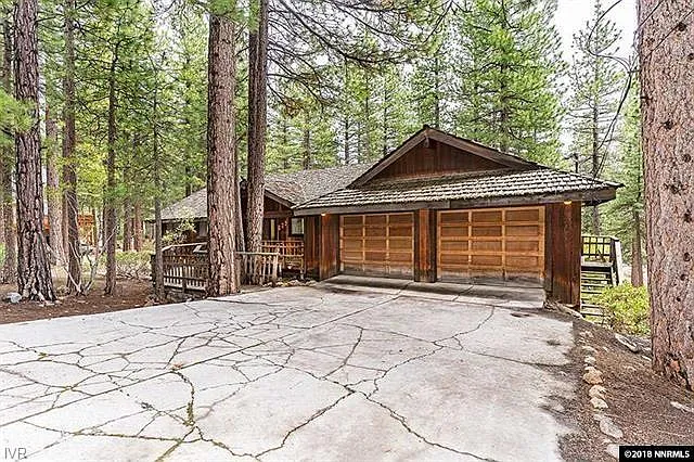 639 Woodridge Cir photo 1