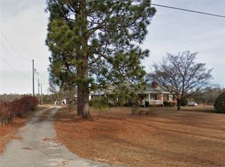 1445 Bethel Baptist Rd, Spring Lake, NC 28390