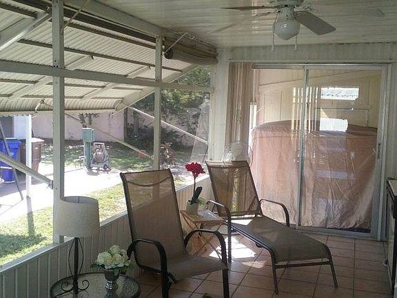 2nd image of 208 NW 48th Ct