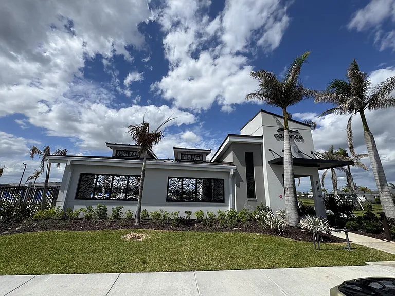 14083 SW Thorens Dr — Photo 33