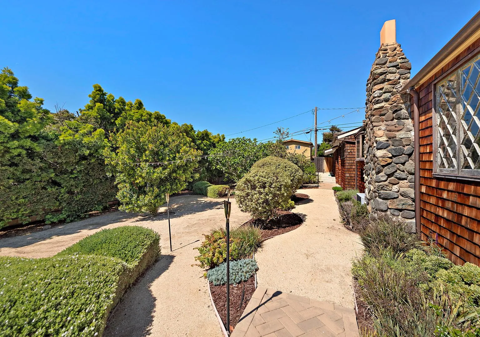 North Laguna Story Book Cottage — Photo 4
