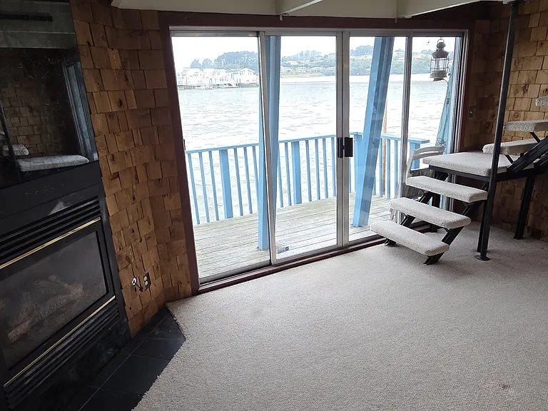 42 W Pier #1 — Photo 6