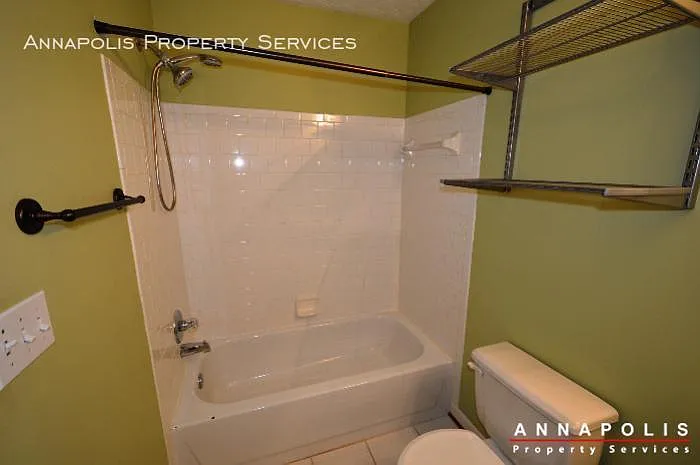 631 Admiral Dr — Photo 13