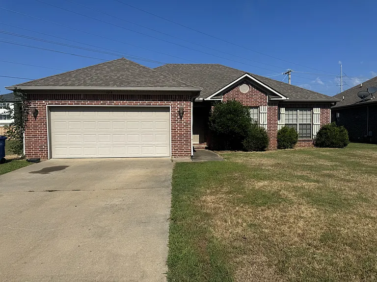 1015 Wineberry — Photo 1