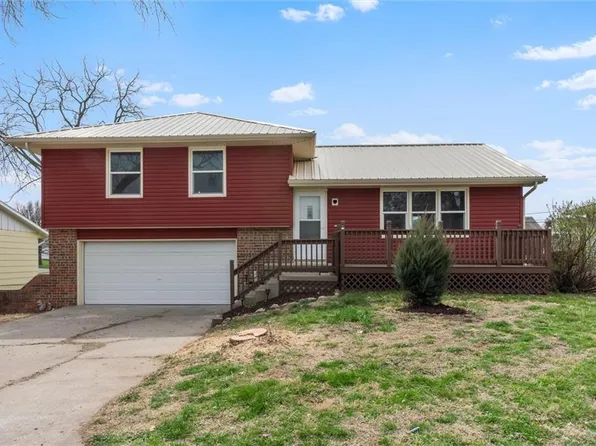 760 W Yerby St, Marshall, MO 65340