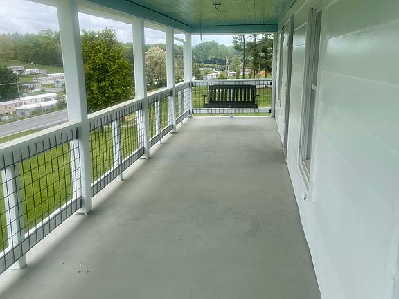 3rd image of 465 W Valley Dr