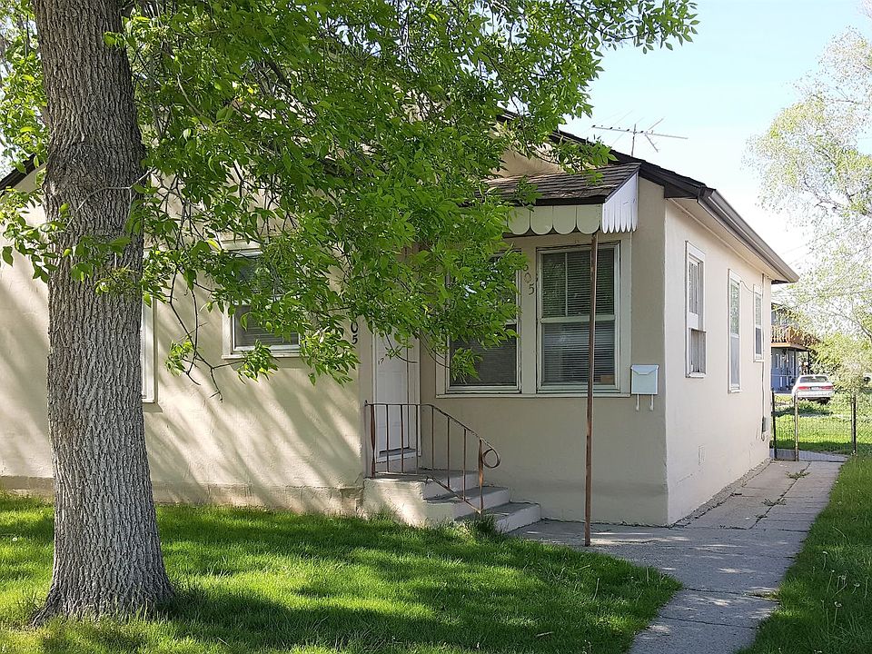 1st image of 605 E 6th St