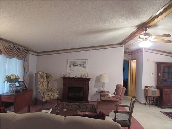 2nd image of 417 Mountain Ash Dr
