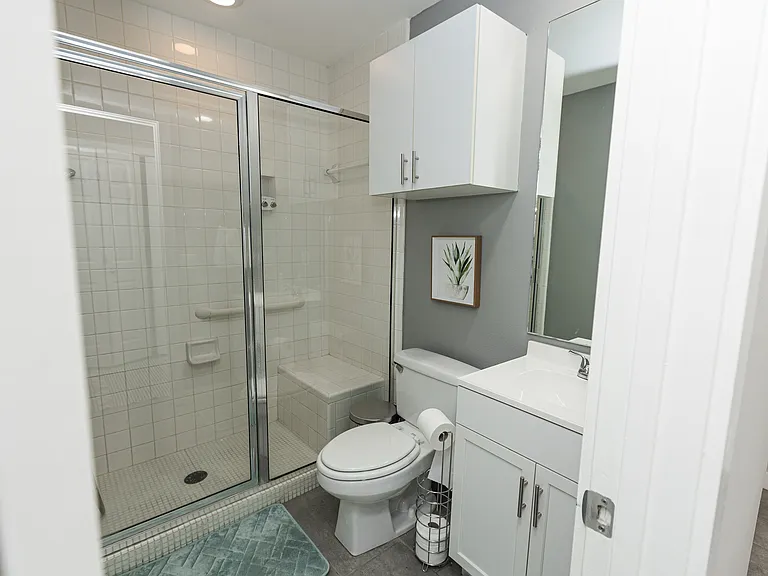 2805 Chenevert St — Photo 19