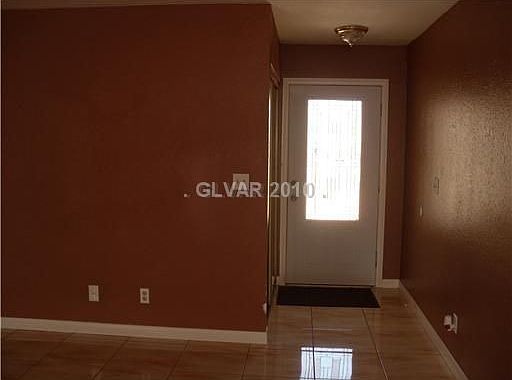 2nd image of 5761 Quicksilver Cir