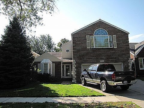1st image of 22482 Alexander St